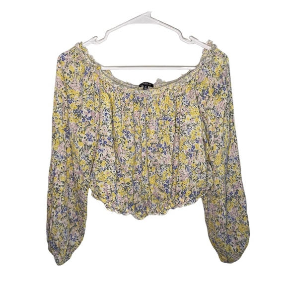 NWOT Dynamite Printed Off-The-Shoulder Blouse - Picture 2 of 3